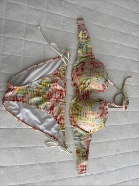 victoria’s Secret Multi-Color Tie-Dye Style Bikini Set 36D Large